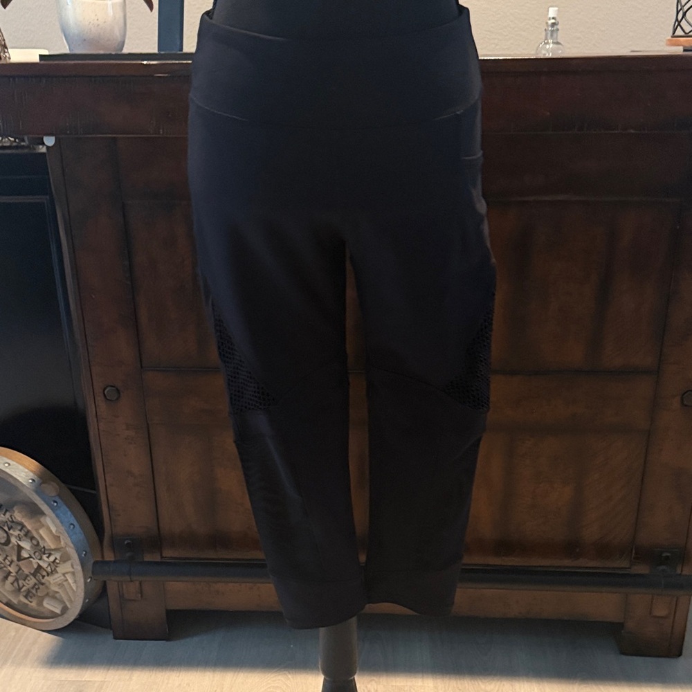 X by Gottex Black Cropped Pants